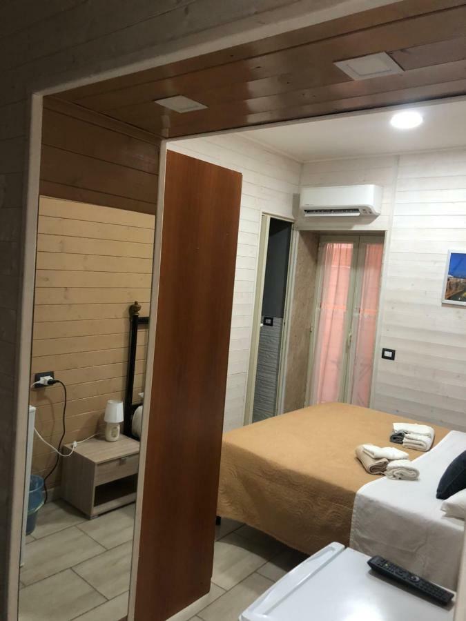 Rooms Chanel Сиракуза Екстериор снимка