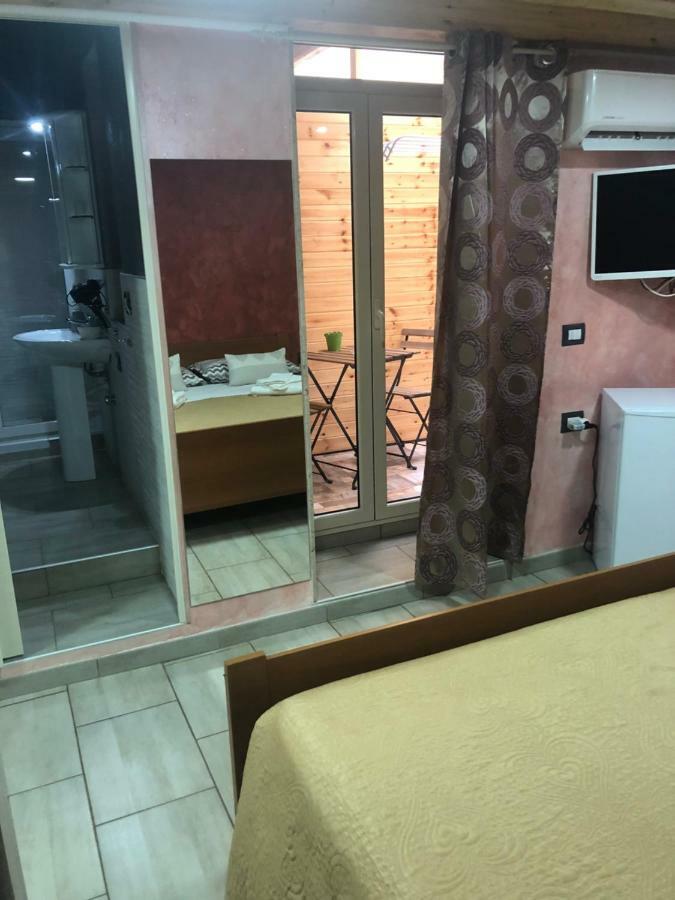 Rooms Chanel Сиракуза Екстериор снимка